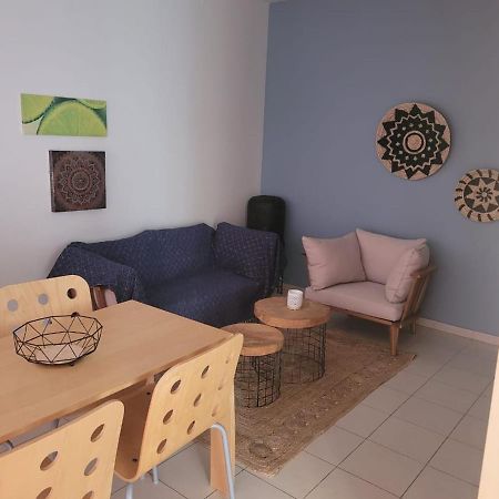 פלאקיאס One Bedroom Apartment With Pool מראה חיצוני תמונה