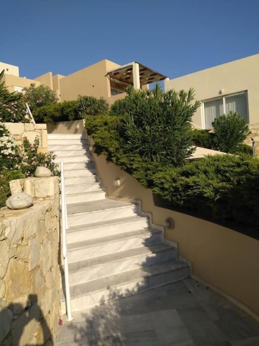 פלאקיאס One Bedroom Apartment With Pool מראה חיצוני תמונה